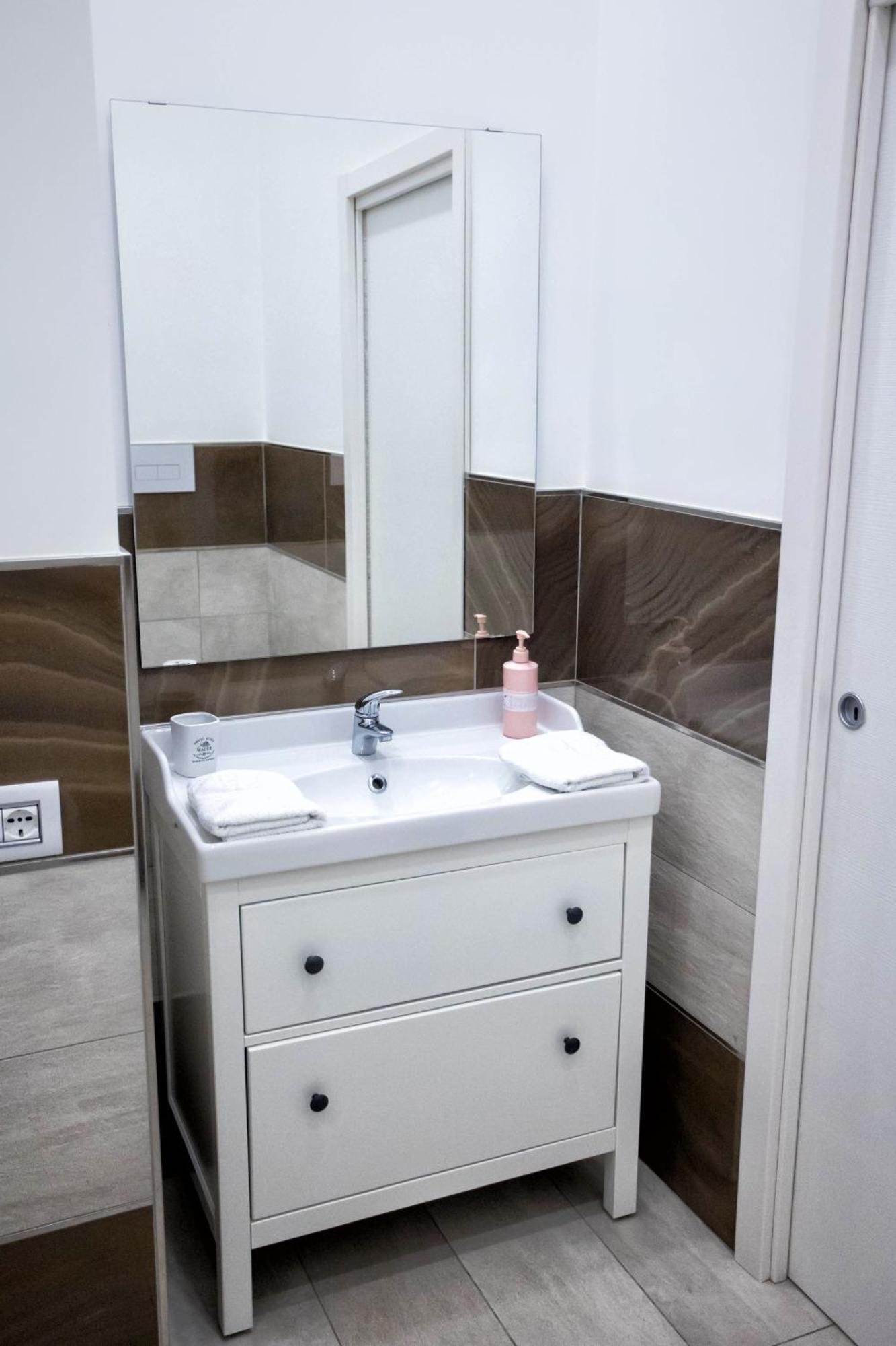 Palazzo 15 Napoli Bed & Breakfast Ngoại thất bức ảnh