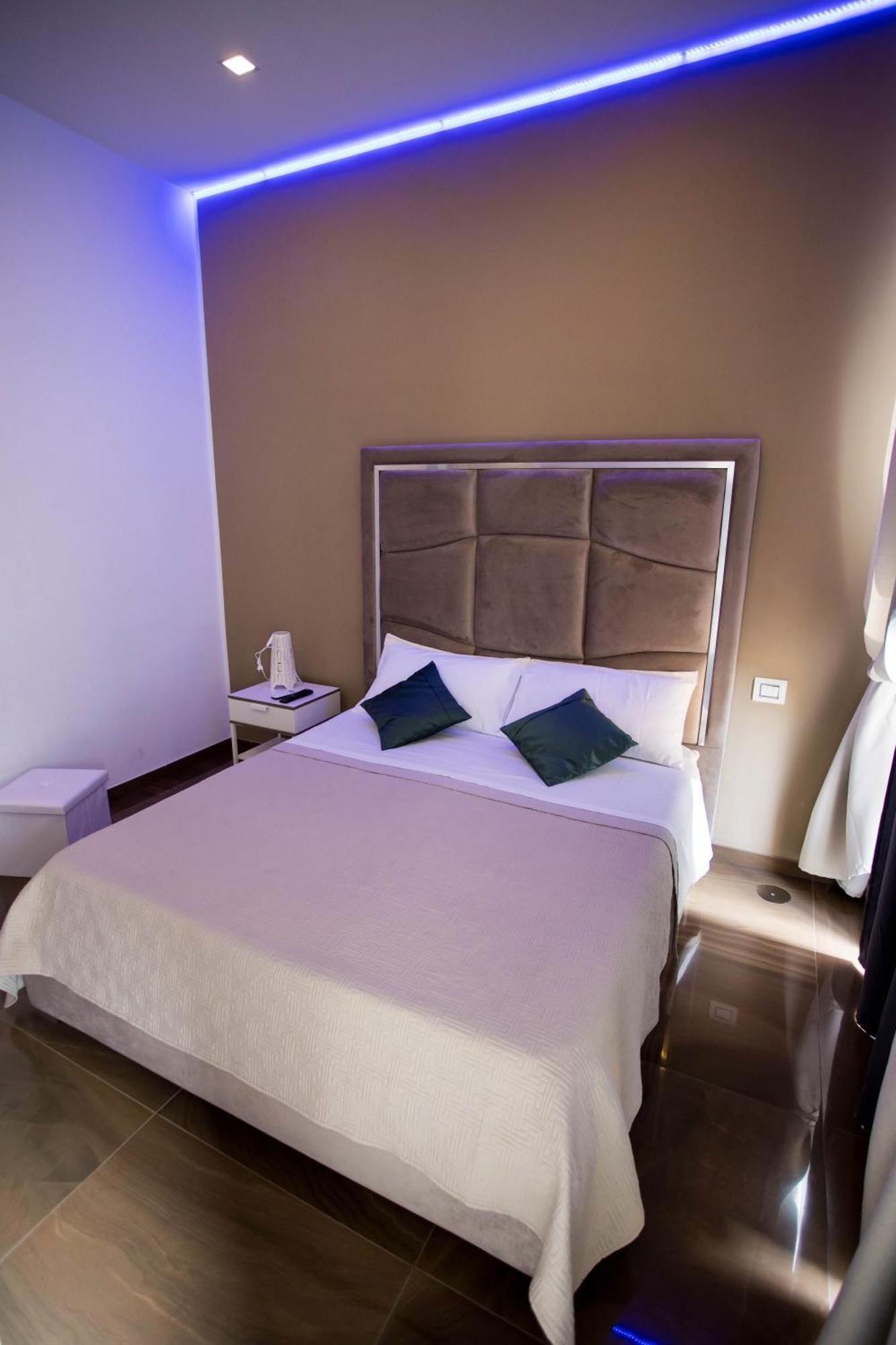 Palazzo 15 Napoli Bed & Breakfast Ngoại thất bức ảnh